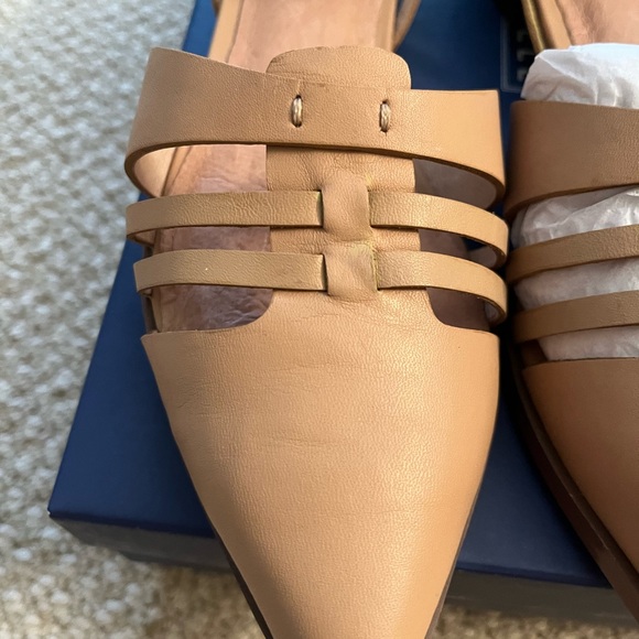 At well Ankle strap flats:New Never Worn . Tan leather size 6 - Picture 6 of 7